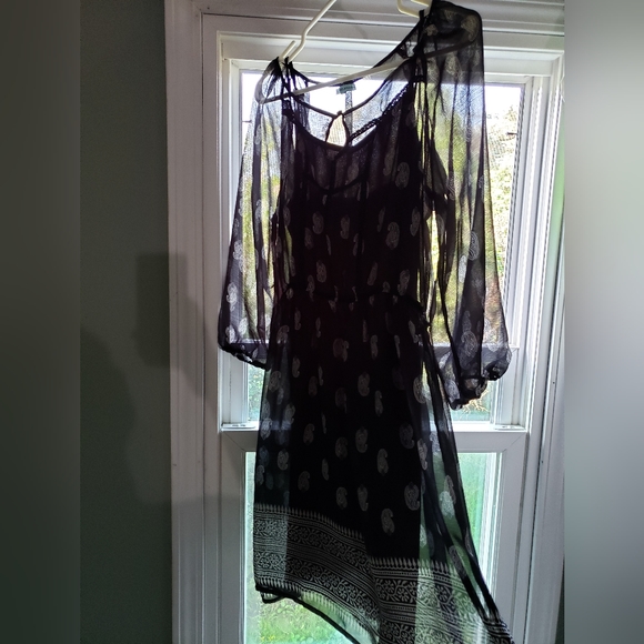 NWOT elegant black sheer ruffle dress - Picture 3 of 15